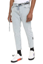 Load image into Gallery viewer, Belted slim fit jeans
