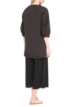 Load image into Gallery viewer, Oriana poplin blouse
