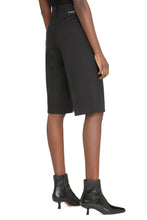 Load image into Gallery viewer, Wool bermuda-shorts
