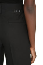 Load image into Gallery viewer, Wool bermuda-shorts
