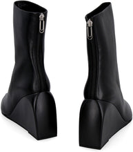 Load image into Gallery viewer, Leather ankle boots
