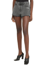 Load image into Gallery viewer, Denim shorts
