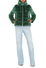 Load image into Gallery viewer, Full zip down jacket
