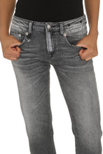 Load image into Gallery viewer, Boy Straight jeans
