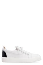 Load image into Gallery viewer, Frankie low-top sneakers
