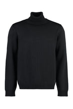 Load image into Gallery viewer, Turtleneck merino wool sweater

