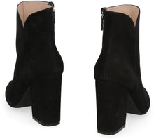 Load image into Gallery viewer, Vera suede ankle boots
