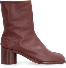 Load image into Gallery viewer, Tabi leather ankle boots
