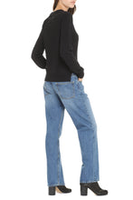 Load image into Gallery viewer, Crew-neck wool sweater
