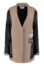 Load image into Gallery viewer, Reversed single-breasted coat
