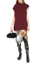 Load image into Gallery viewer, Knitted oversize vest
