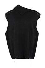 Load image into Gallery viewer, Knitted oversize vest
