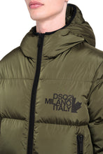 Load image into Gallery viewer, Hooded short down jacket

