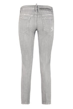 Load image into Gallery viewer, Jennifer Cropped jeans
