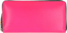 Load image into Gallery viewer, Leather zip around wallet
