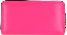 Load image into Gallery viewer, Leather zip around wallet
