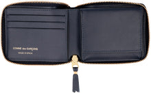 Load image into Gallery viewer, Leather zip around wallet
