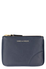 Load image into Gallery viewer, Logo detail flat leather pouch
