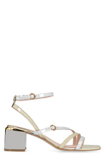 Load image into Gallery viewer, Patent leather sandals
