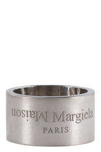 Load image into Gallery viewer, Silver ring
