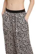 Load image into Gallery viewer, Printed silk pants
