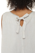 Load image into Gallery viewer, Sleeveless linen top
