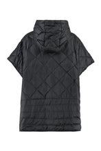 Load image into Gallery viewer, Treman padded cape
