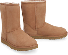Load image into Gallery viewer, Classic Short II boots
