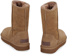 Load image into Gallery viewer, Classic Short II boots
