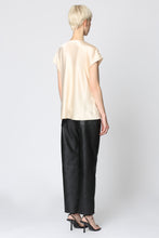 Load image into Gallery viewer, Silk blouse

