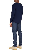 Load image into Gallery viewer, Long sleeve crew-neck sweater

