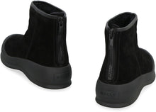 Load image into Gallery viewer, suede ankle boots Carsey
