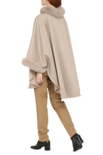 Load image into Gallery viewer, Wssalto fur collar cashmere cape-coat
