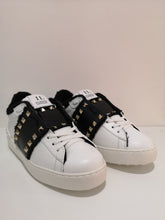 Load image into Gallery viewer, Valentino Garavani - Leather sneakers

