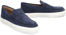 Load image into Gallery viewer, Suede loafers
