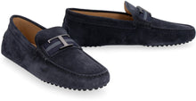 Load image into Gallery viewer, Gommino buckle detail suede loafers
