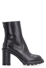 Load image into Gallery viewer, Leather ankle boots
